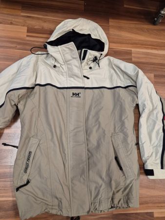 Helly Hansen Jacke, ideal für den Winter K9