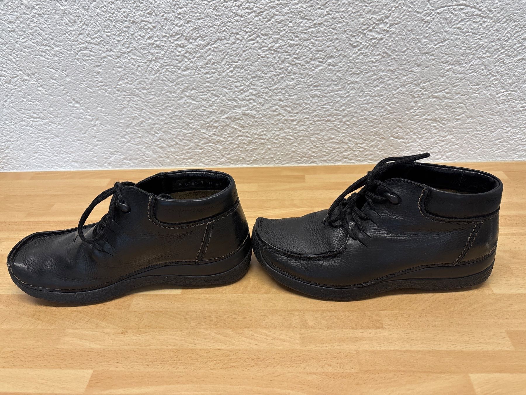 Scarpe da uomo: Schuhe, halbhoch, 38, unisex – Usato da Wetzikon ZH venduto da CZ. 2