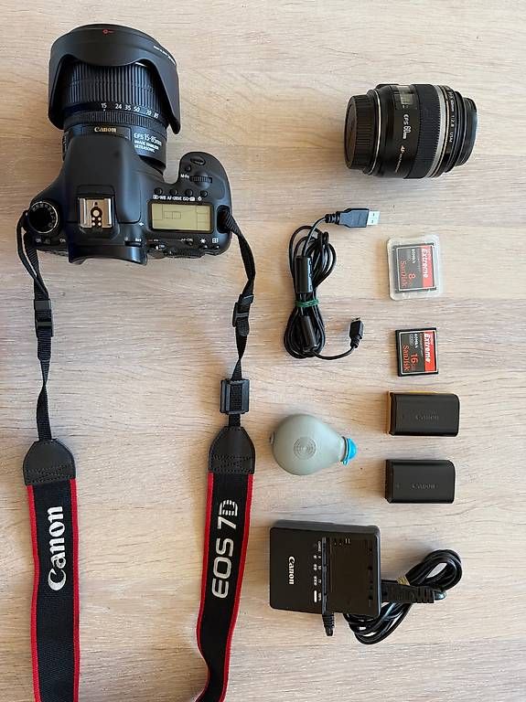 Canon Fotocamera: Canon EOS 7D Set mit Tasche zu verkaufen – Usato da Münchenstein venduto da Cheroundoloo