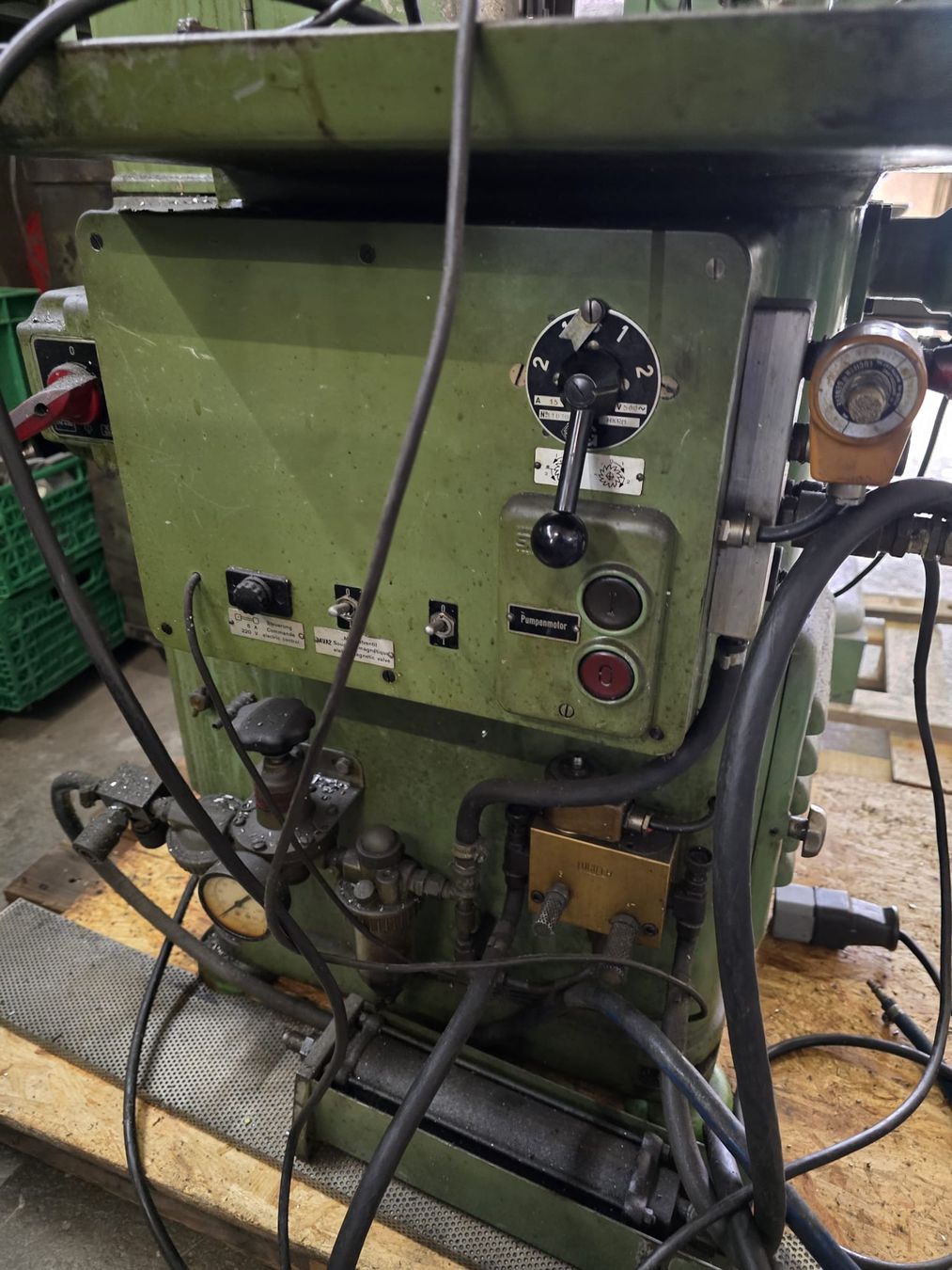 Tutte le macchine: Industrielle Fräsmaschine #248 – Usato da Wuppenau venduto da Gastro-Wuppenau 5