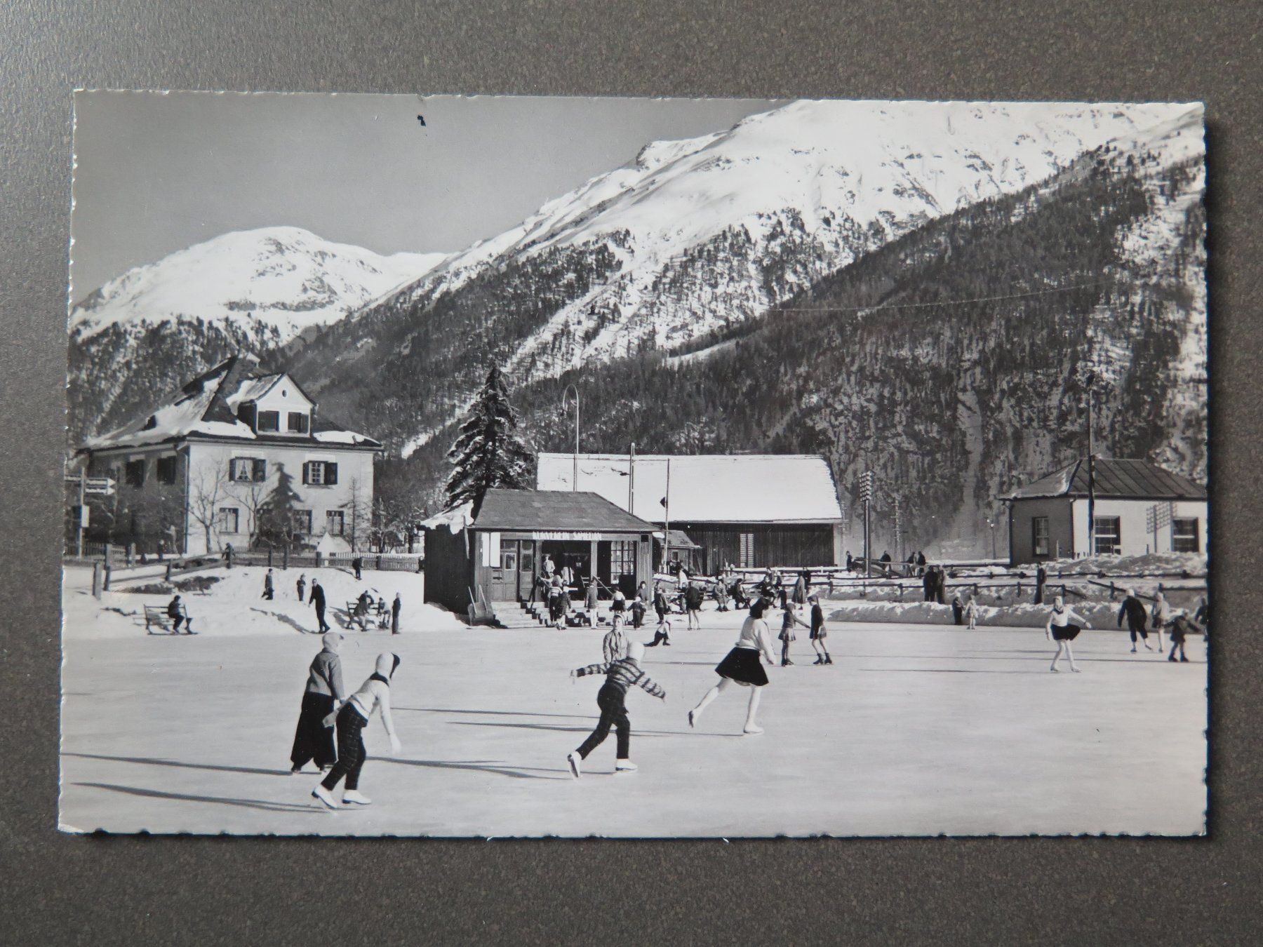 Cartoline postali: SAMEDAN - EISBAHN – Usato da Wittenbach venduto da lipasal