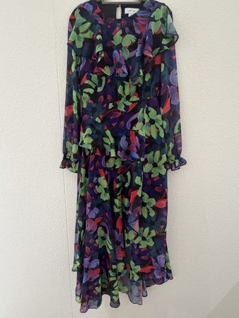 LOST INK Maxikleid Gr. 12 – Blumenprint – Cut-Out Rücken – V