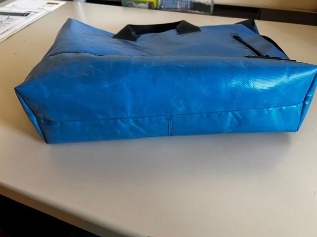 Freitag Taschen: Freitag Tasche Roy – Neu (gemäss Beschreibung) aus Busswil TG von 2CV1960 2