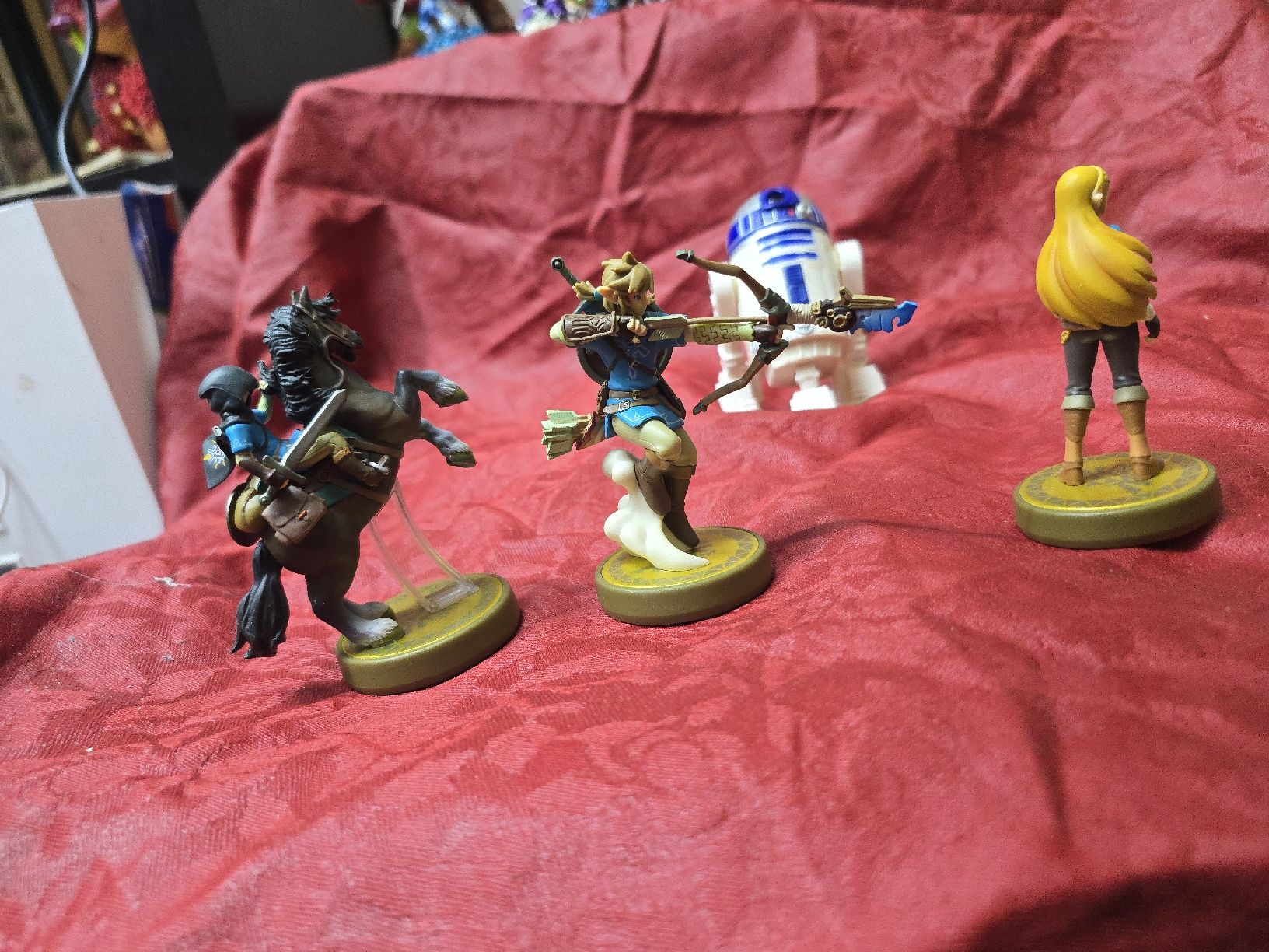 Nintendo Statuette: Figurines Zelda et R2-D2 lot – Usato da Carouge GE venduto da Mon_petit_grenier_27 1