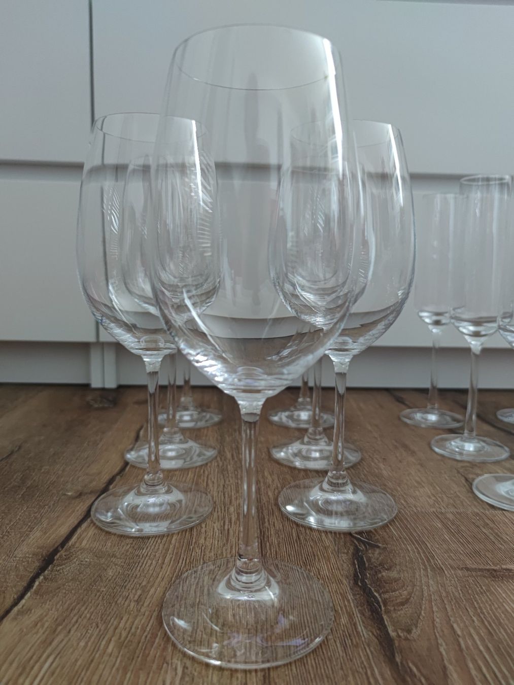 Coop Gläser: 7 Rotwein + 8 Sektgläser / Verres à vin rouge et champagne – Neu (gemäss Beschreibung) aus Fribourg von Elyngwen 2