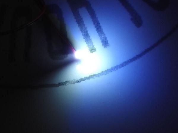 Componenti elettronici: LED SMD 0603 verkabelt, kaltweiss – Nuovo (secondo la descrizione) da Luzern venduto da Salefactory