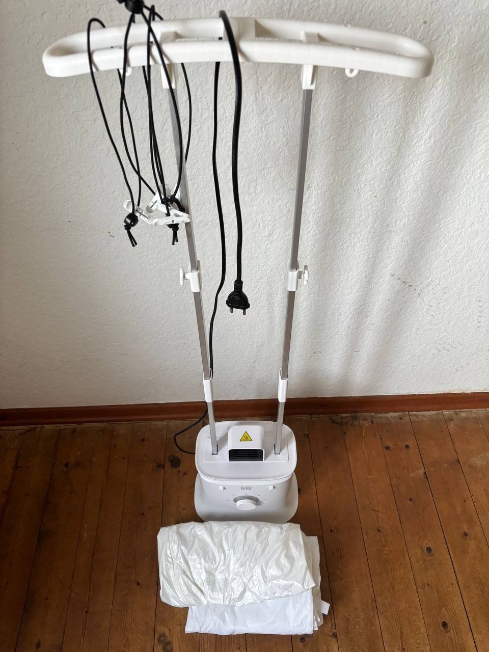 Bügelbretter: Kleiderdampfer EASY HOME – Gebraucht aus Bern von ViksiBash