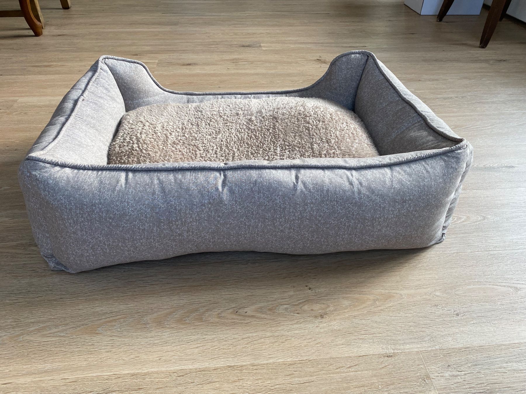 Niches, paniers: Hundebett Grösse ca. 50 x 70 cm – D'occasion à Appenzell Meistersrüte par zongabolla 2
