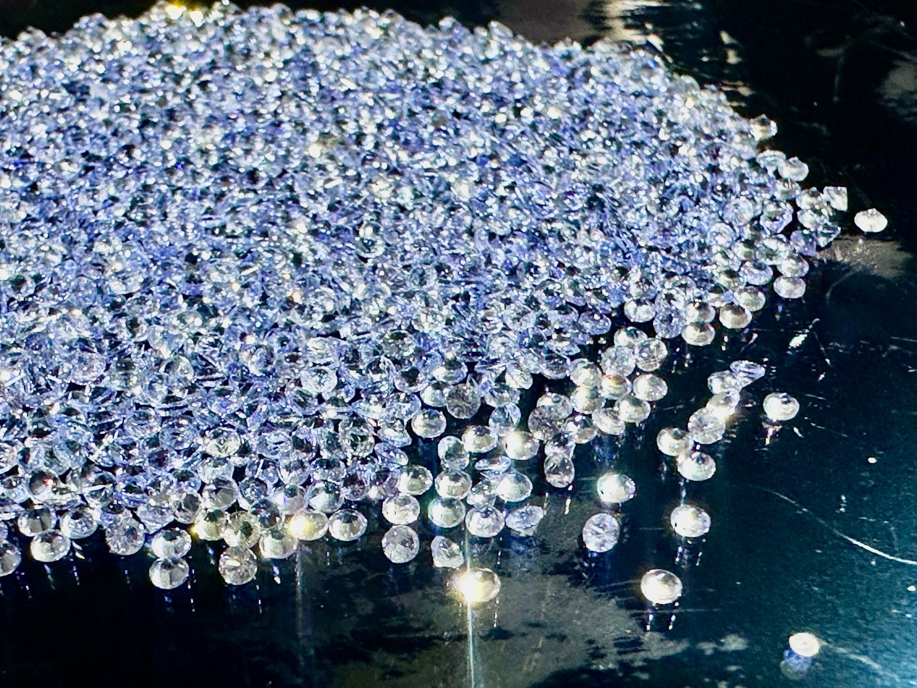 Pietre preziose: 100 St fein Facettiert geschliffene Tansanit  Pointer 1,5 mm – Nuovo (secondo la descrizione) da Langenthal venduto da Seelenfreunde 1