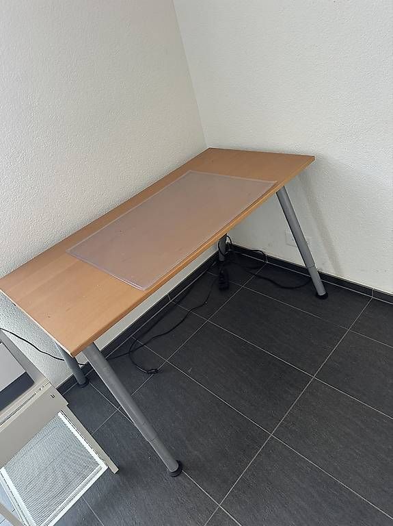 Bureaux: Bürotisch – D'occasion à Lupfig par Jaspar24