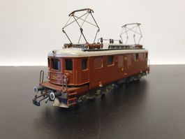 TRIX:AC: BLS Ae 4/4 255 BRAUN PROFI-UMBAU AUF WECHSELSTROM