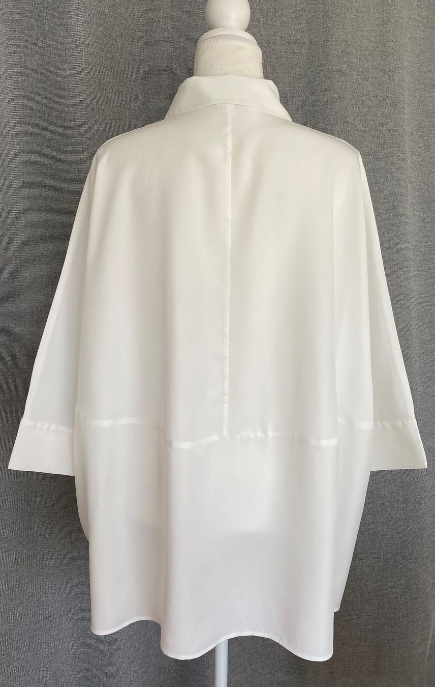 Cos Camicette: COS Oversize-Bluse  Grösse S – Usato da Oberwil BL venduto da Leni-Mischi 1