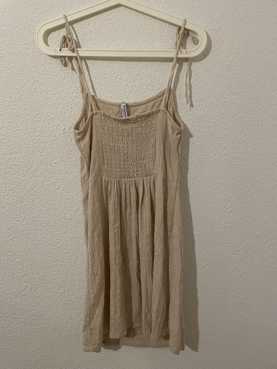 Stradivarius Kleider: Sommerkleid Stradivarius Beige Grösse S – Gebraucht aus Baden von cheyenne_5400 2