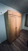 Schrank Holzschrank