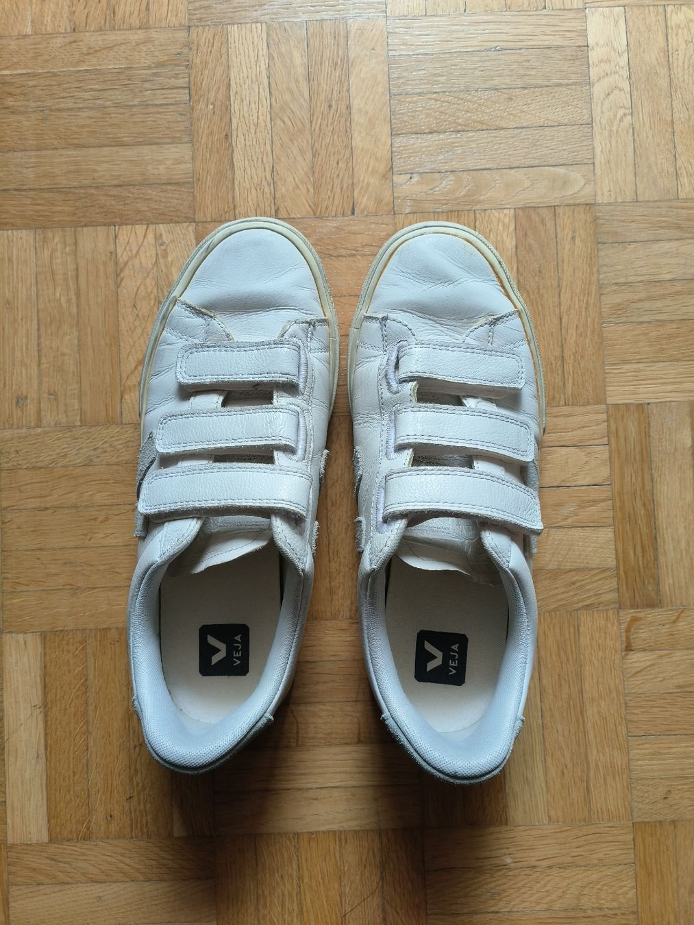 Veja Herrenschuhe: Veja Sneaker Gr. 41, Weiss mit Klettverschluss – Gebraucht aus Thalwil von jabi 1