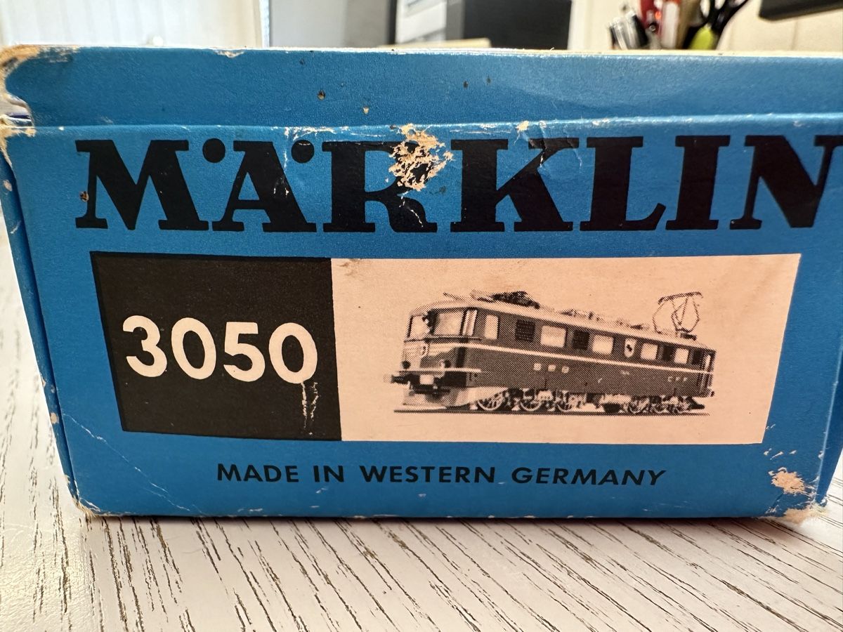 Märklin Modellini di ferrovie: Märklin 3050 SBB Ae 6/6 Bern – Usato da Lupsingen venduto da New-Haven 7