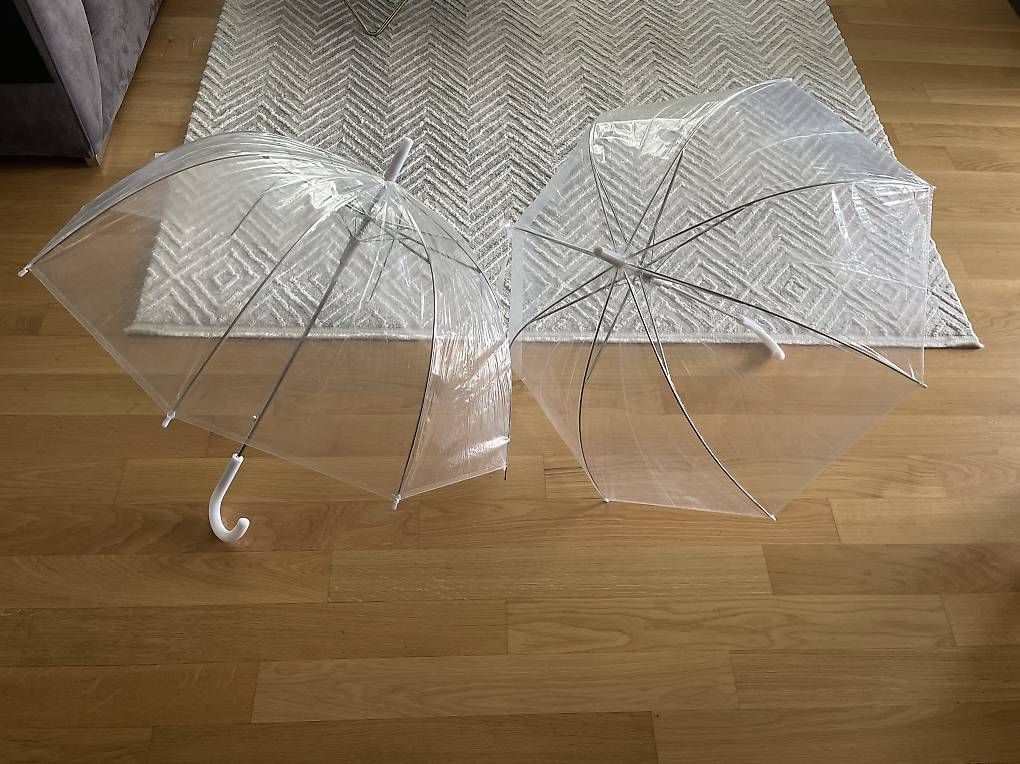 Parapluies: 2 transparente Regenschirme – D'occasion à Kriens par Riles111