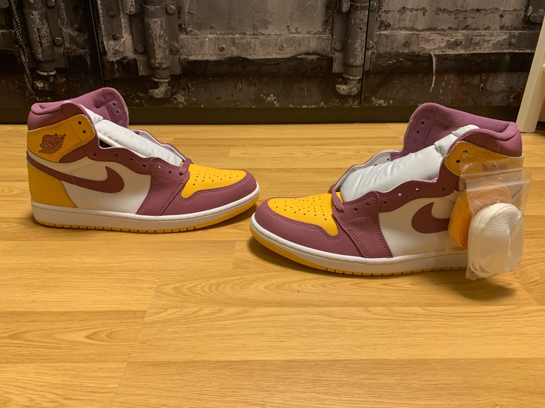 Jordan Scarpe da uomo: Air Jordan 1 – Nuovo e nell'imballaggio originale da Wettingen venduto da Airjordan 4