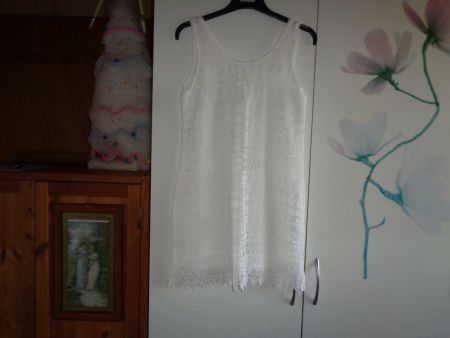 *** Spitzenkleid *** / von H&M / Neu mit Unterkleid