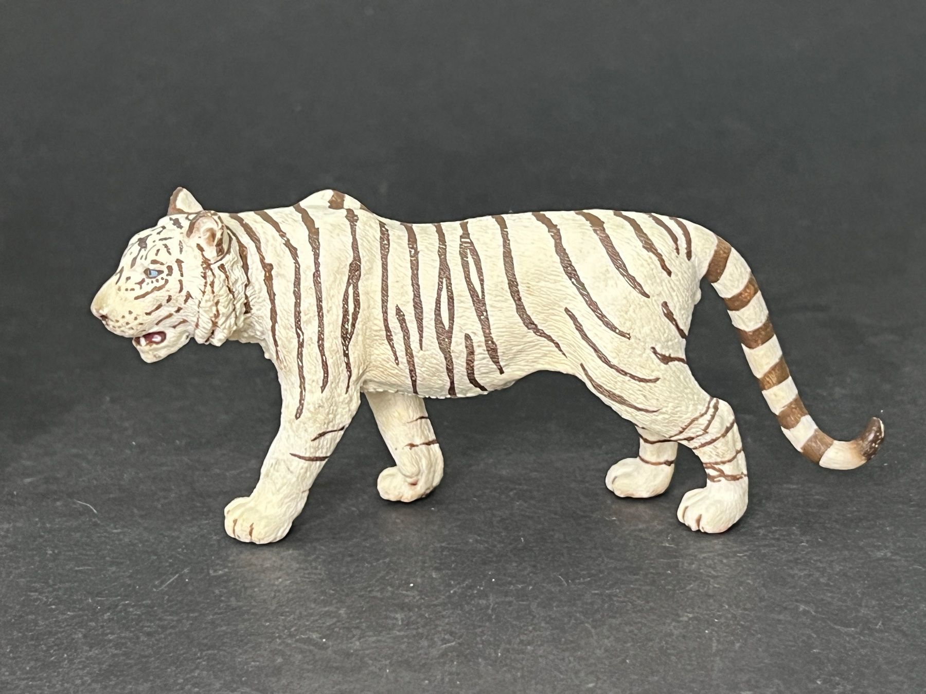 Schleich Statuette: Schleich Tiger weiß weiss Schneetiger – Usato da Ennetbaden venduto da mapa05 2