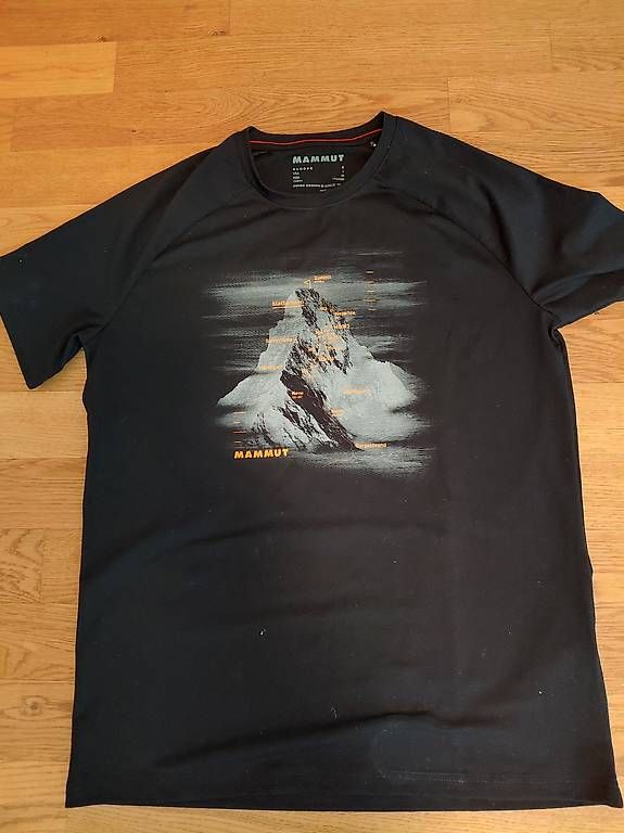 T-shirt: T-shirt Mammut – Usato da Kerns venduto da truffere 2