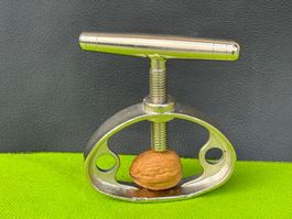 Nussknacker für harte Nüsse NUTFIELDS
