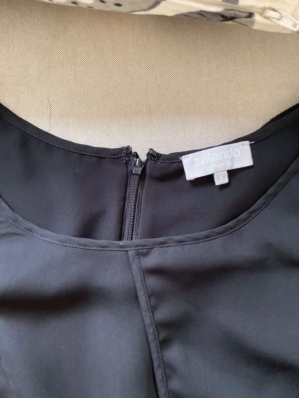 Vestiti: Schwarzes Maxikleid /Zalando – Usato da Kloten venduto da swarovski16 4