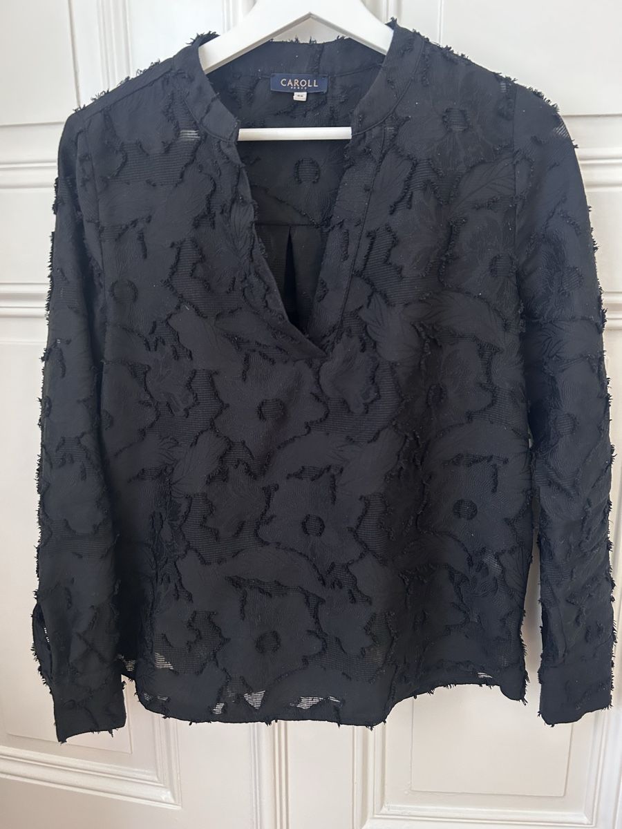 Caroll Camicette: Caroll, Blouse noire florale, Taille 38 – Usato da Genève venduto da Sarahchge