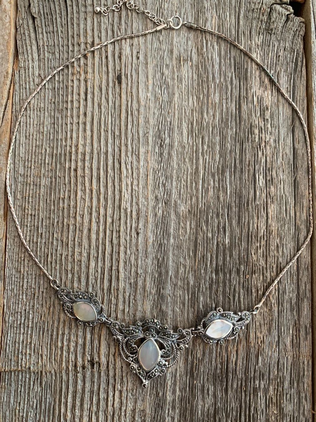 Catenine: Halskette Collier Silber Perlmutter Markasiten wunderschön! – Nuovo (secondo la descrizione) da Bern venduto da Jiffy 4