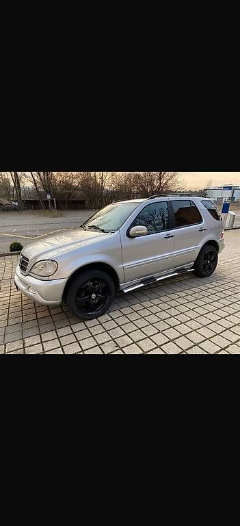 Automobili: Merzedes-Benz ML400 CDI – Usato da Wangen b. Dübendorf venduto da inf_m8sx