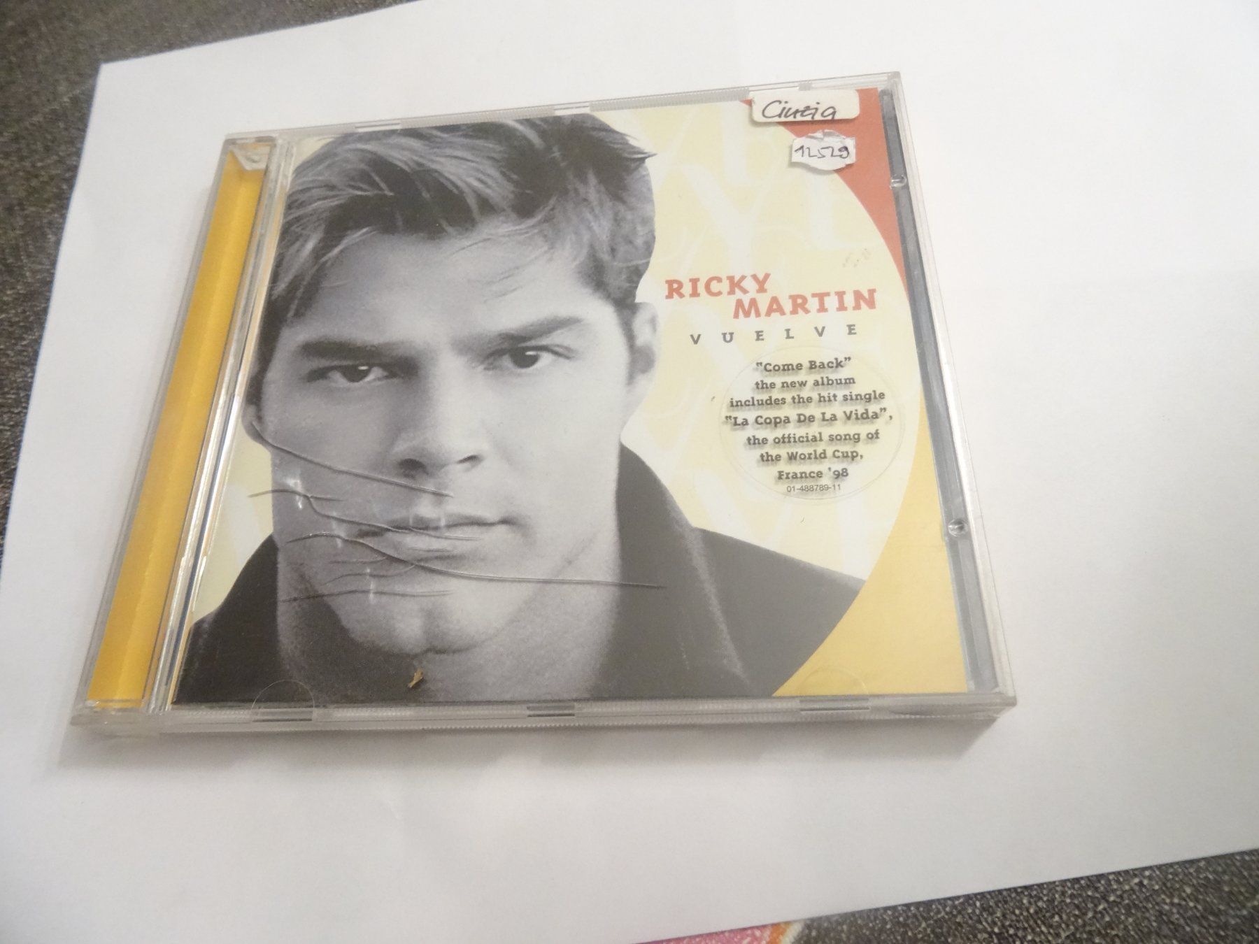 CD: Ricky Martin -Vuelve CD – Usato da Olten venduto da Disc-Ausverkauf