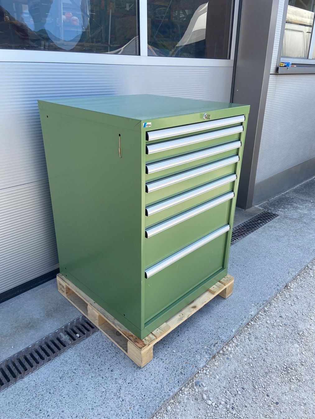 Lista Tutti gli attrezzi: LISTA Schubladenstock / Schubladenschrank Nr. 9 – Usato da Laupersdorf venduto da Borer_Liquidationen 2