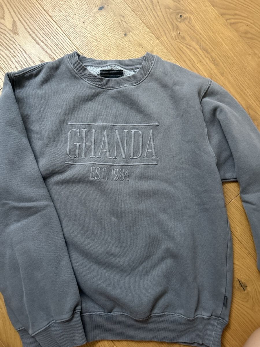 Pullover & Sweatshirts: Pullover GHANDA (Australien) Gr.8 – Gebraucht aus Fraubrunnen von alne777