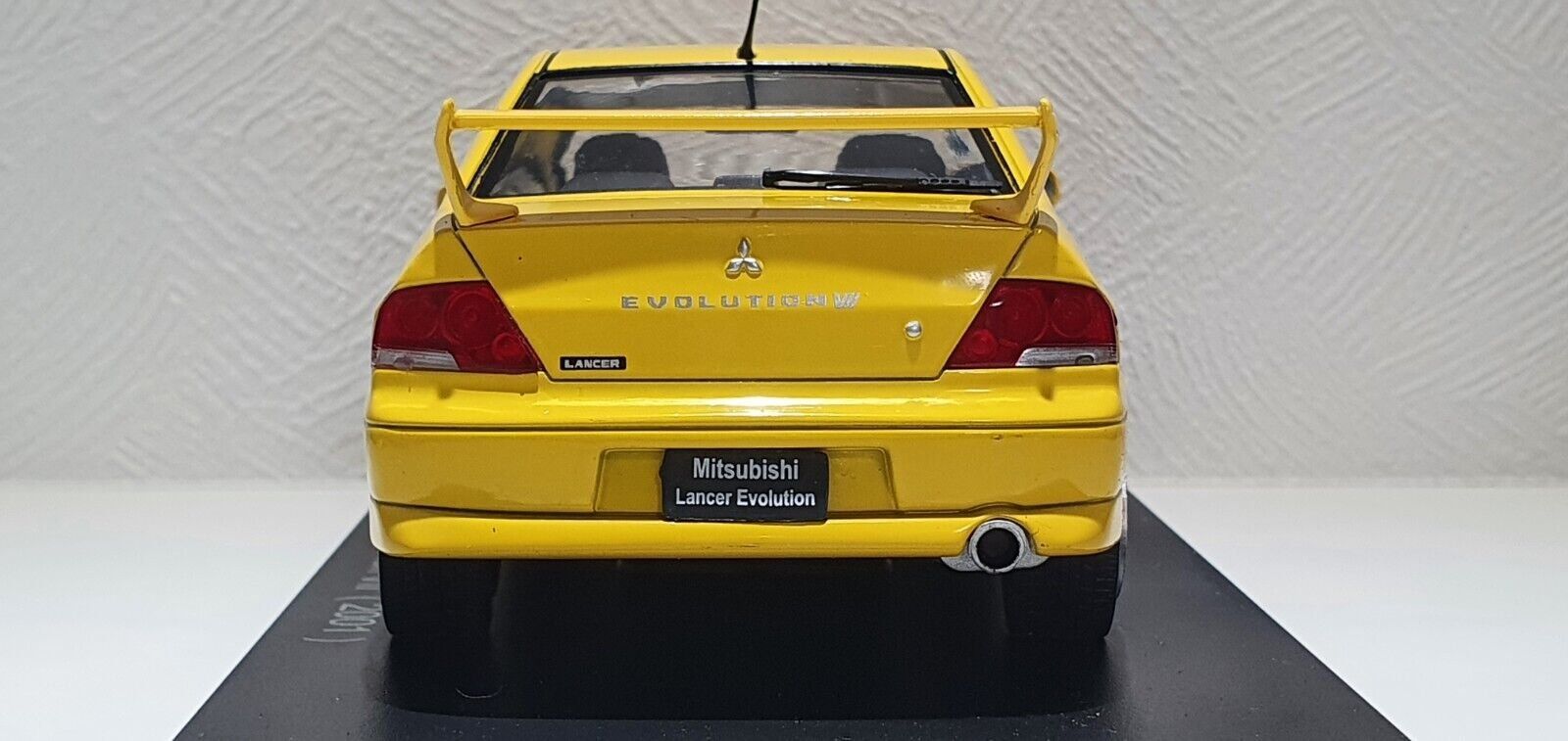 Mitsubishi Modellautos: Mitsubishi Lancer Evolution VII 2001-2004 RHD gelb      1:24 – Neu und originalverpackt aus Gerlafingen von espero88 3
