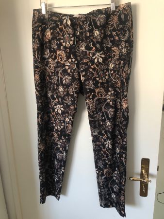 Heine Hose, Gr. 46, Blumenmuster, Top Zustand!