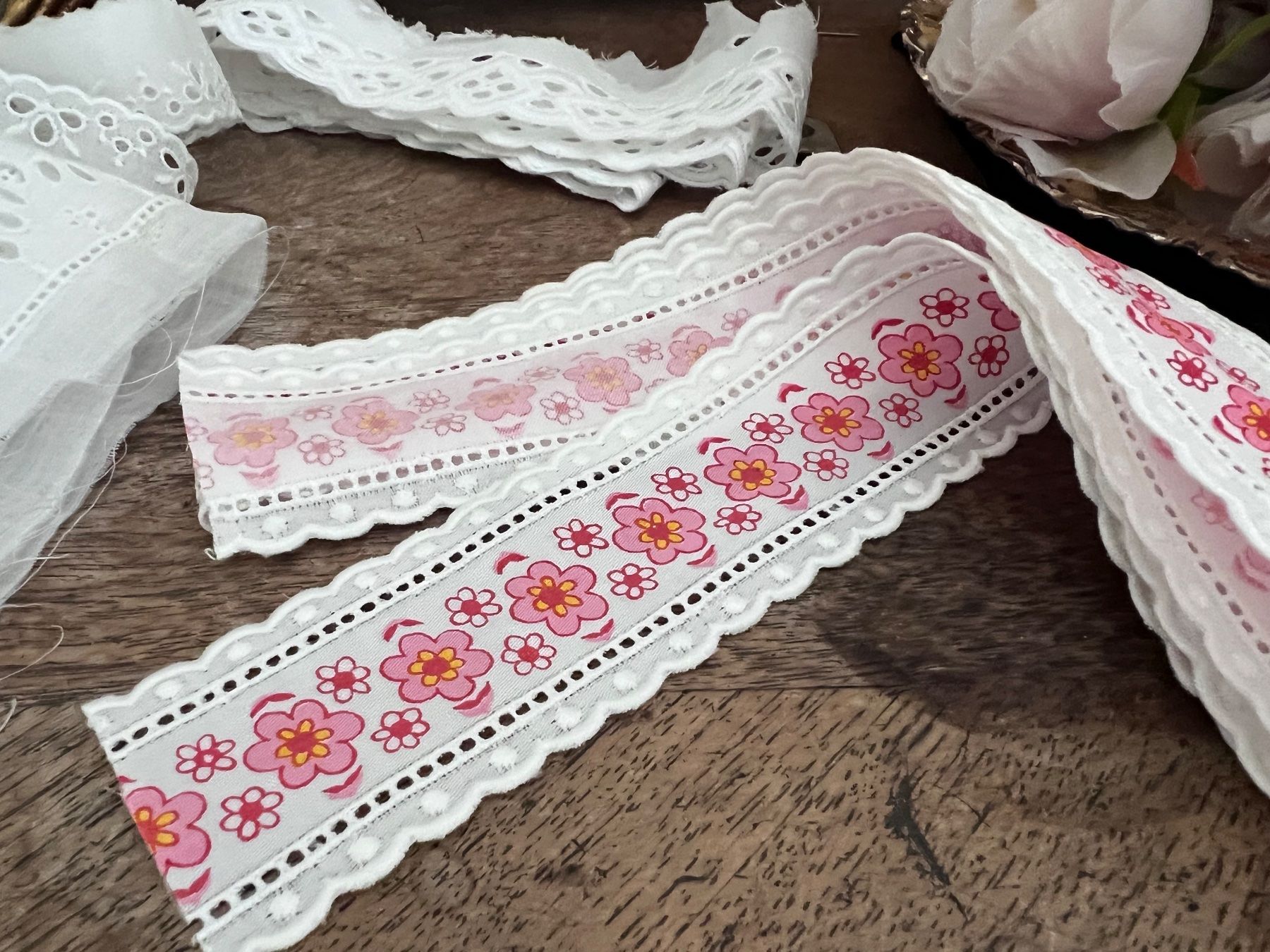 Tessuti: Alte, antike Spitzen  - Shabby – Nuovo (secondo la descrizione) da Walzenhausen venduto da Cerna007 1