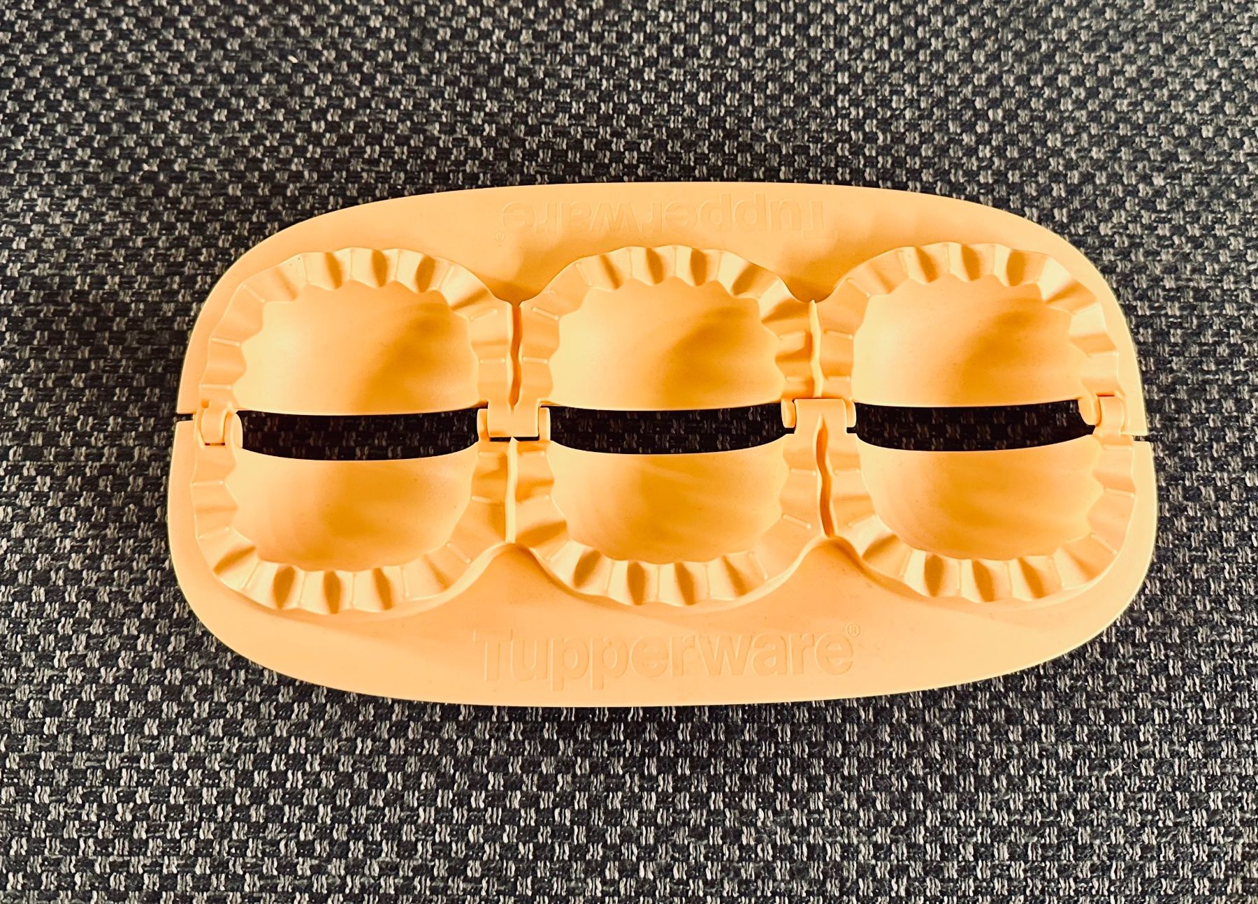 Tupperware Teglie da forno: Tupperware Trio Risoletto, Teigtaschen-Former – Nuovo e nell'imballaggio originale da Wallbach venduto da paxnic