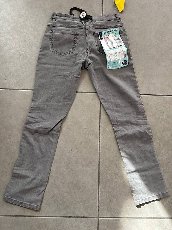 Jeans: Pantalon gris neuf T36-38 – Neu und originalverpackt aus Confignon von MVAR 1