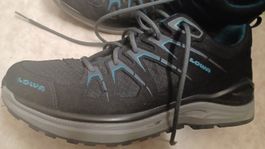 Lowa Innox Evo GTX Lo Damen Wanderschuhe Gr. 41 1/2, neuwert