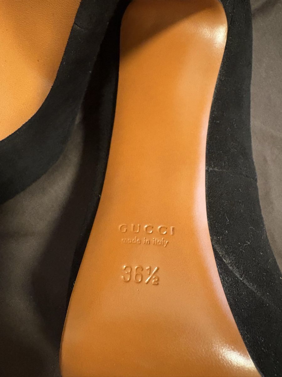 Gucci Scarpe da donna: Gucci black suede pumps, 36.5 – Usato da Pully venduto da Kika46 2