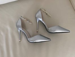 Perfekter Auftritt - seltene Damenpumps High Heels, 38