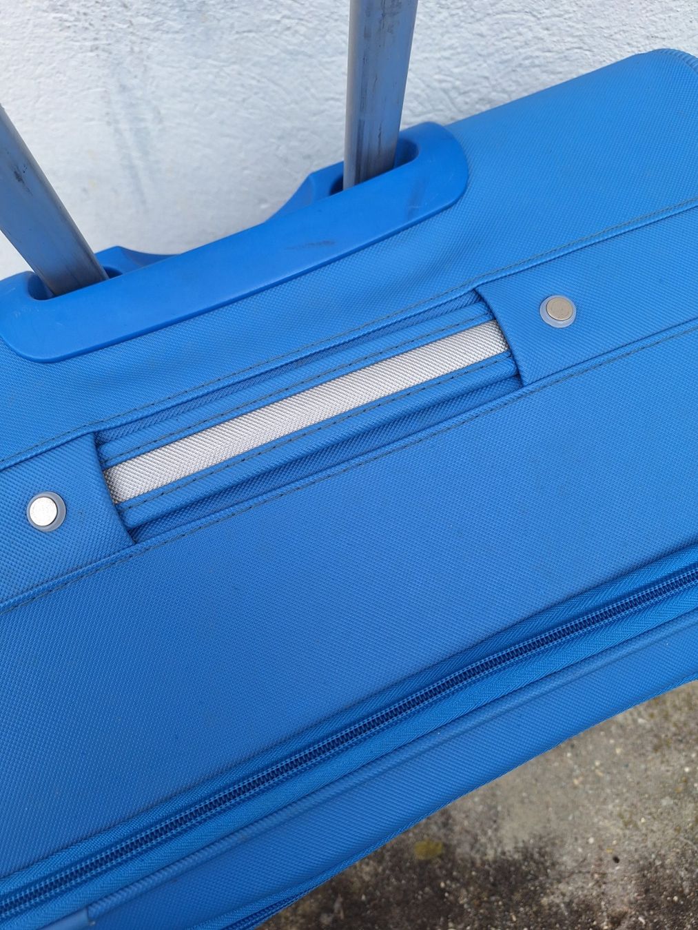 Valises de voyage: BLAUER EPIC ROLLKOFFER – D'occasion à Huttwil par Kunterbuntli 1
