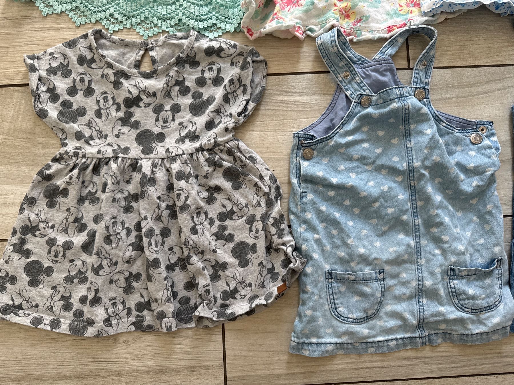 Lotti & Set di vestiti: Sommer Kleider Mädchen 92, 6 Teile – Usato da Gelterkinden venduto da Familienferien 4