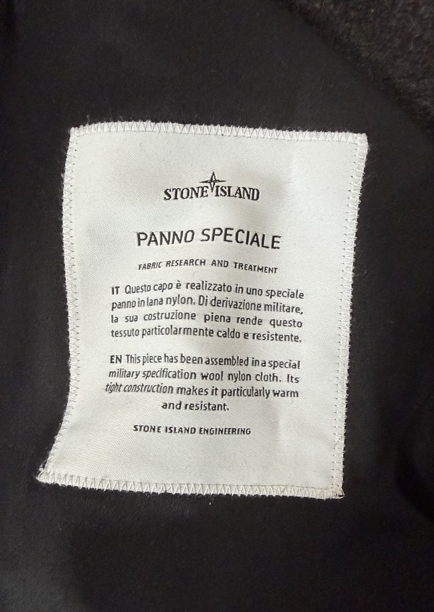 Stone Island Vestes: Stone Island Jacke  – D'occasion à Pfäffikon ZH par Nataliia. 4