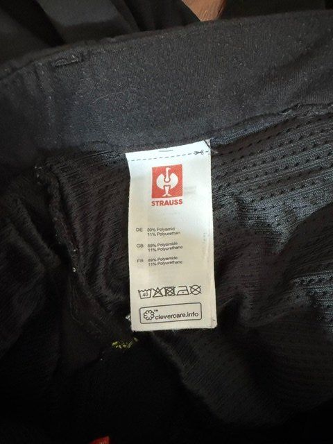 Engelbert Strauss Pantaloni: Engelbert Strauss Kindershorts, Grösse 146/152 – Usato da Endingen venduto da wubi 2