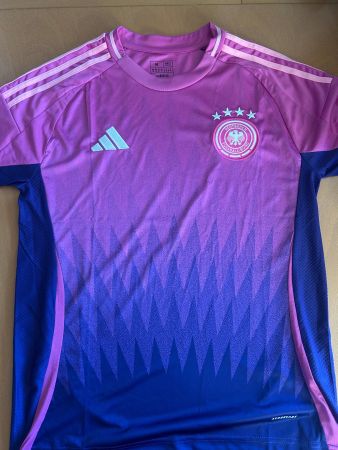 Maillot football Adidas Allemagne rose taille M neuf