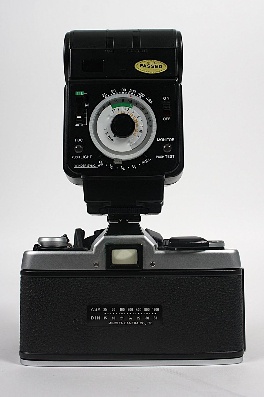 Minolta Appareil photo: MINOLTA Kamera, 2 Objektive, Blitzlicht und Tasche – D'occasion à Zollikofen par Restwert_Zollikofen 4