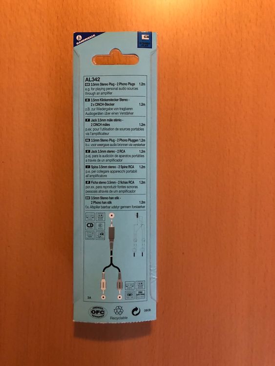 Adapter 2xCinch zu 3.5mm Stereo Klinke, neu/originalverpackt 2
