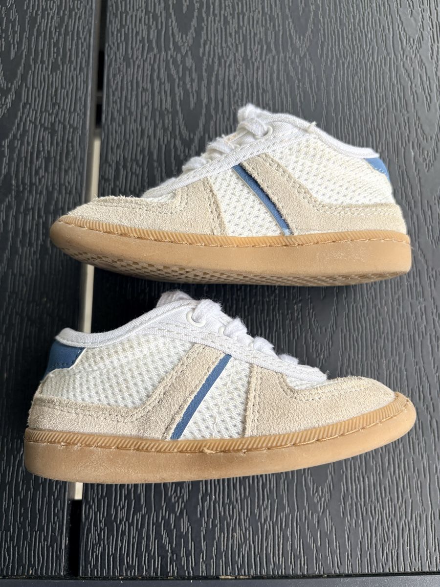 Zara Scarpe per ragazzi: Zara Baby Sneaker, Grösse 22 – Usato da Münchenstein venduto da Miresolese 1