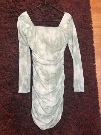 Robe manches longues vert clair taille 38